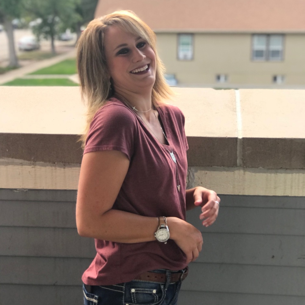 Meet your Posher, Deidra